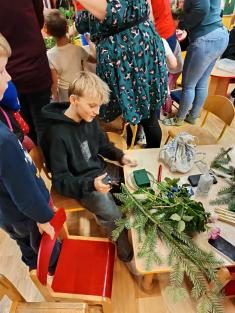 MŠ - Vánoční dílna s koledou 